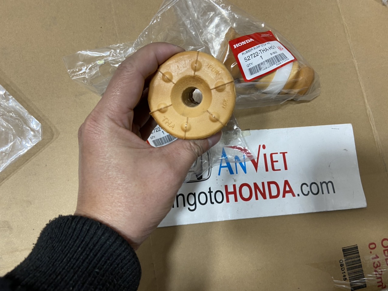 Cao su tăm bông giảm xóc sau xe Honda CRV 2018-2022